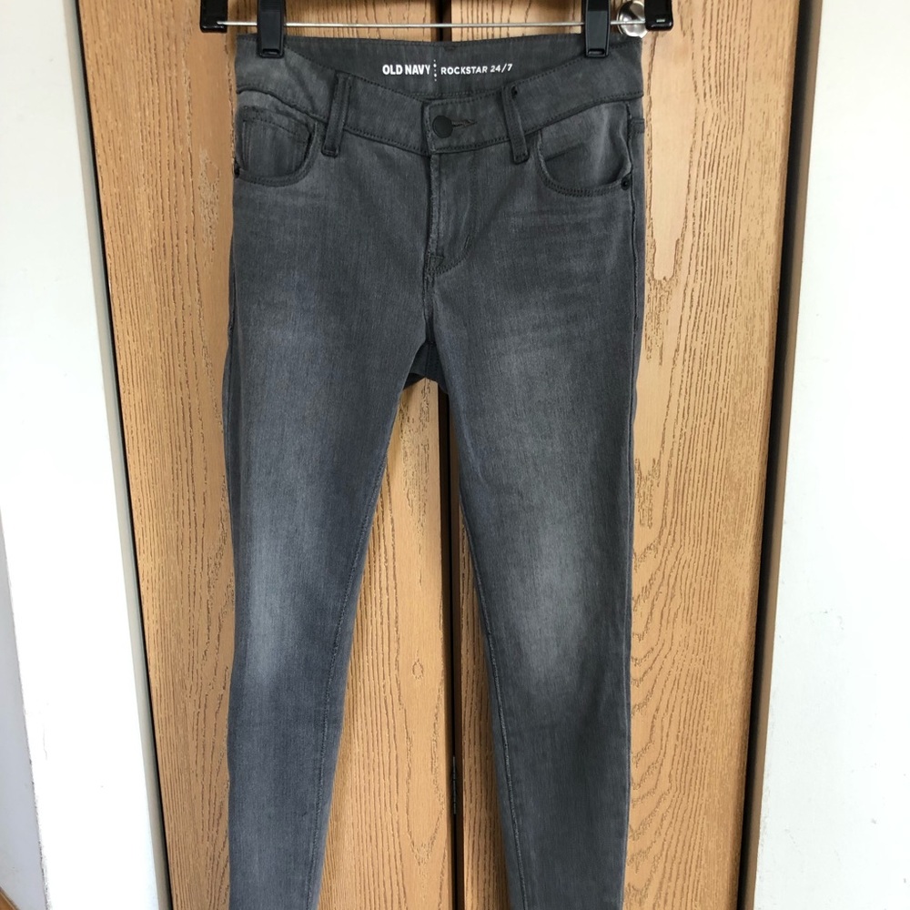 Old Navy Rockstar 24/7 skinny jeans